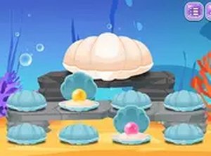 Blonde Sofia Underwater Adventure Online Game